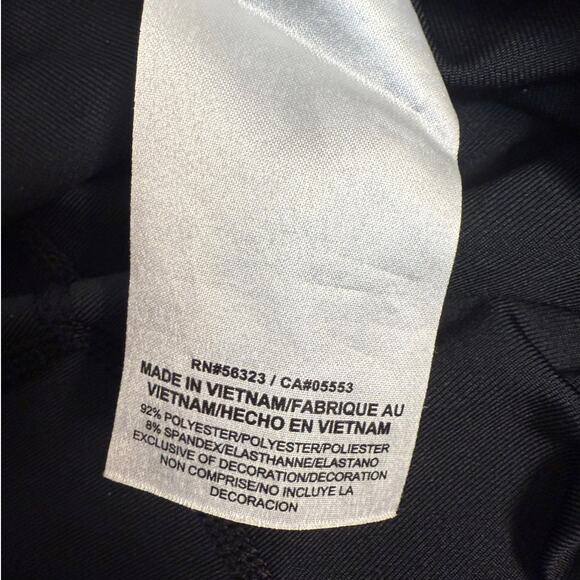 NIKE Dri-Fit Black Workout Capri Pants. Athleisure/Athletic/Gym. Size Medium - Picture 4 of 8